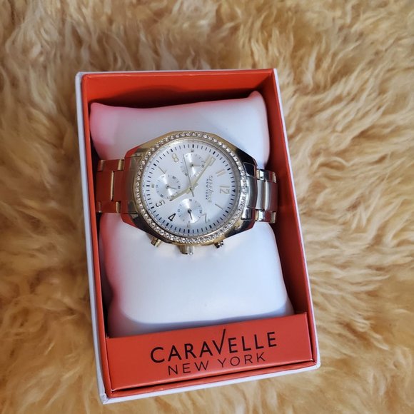 CARAVELLE NEW YORK by BULOVA Golden Watch - Picture 1 of 6